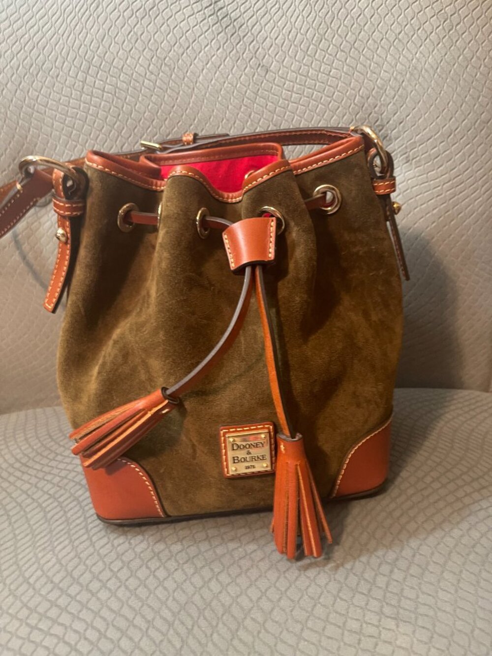 Dooney Bourke small drawstring bag - Picture 3 of 3